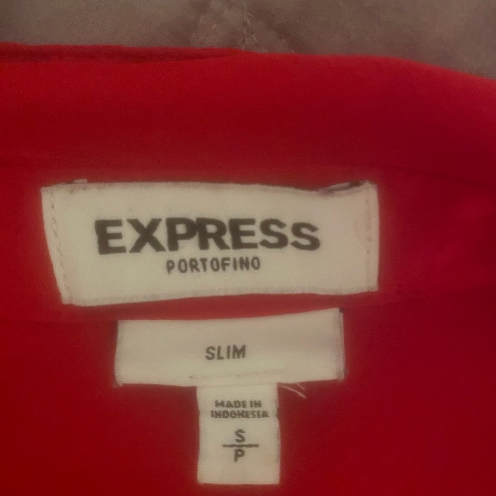 Red EXPRESS button down blouse - Picture 5 of 6